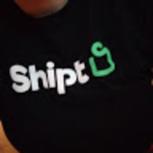 Meet your Posher, Leah